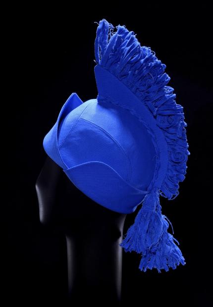 Stephen Jones Autumn Winter 2016  Derek Jarman blue cotton Britannia helmet Maison Bereaux 04 Maison Berteaux