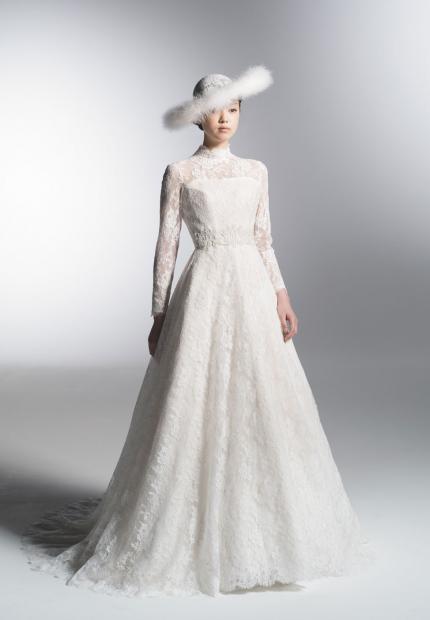 Stephen Jones bridal feather hat