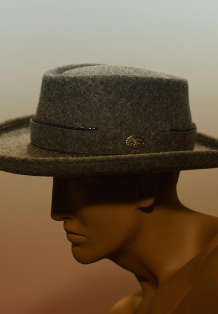 Stephen Jones Autumn Winter 2015 633 Stevie