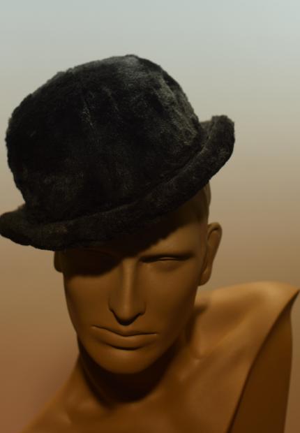 Stephen Jones Autumn Winter 2015 640 Red Wings