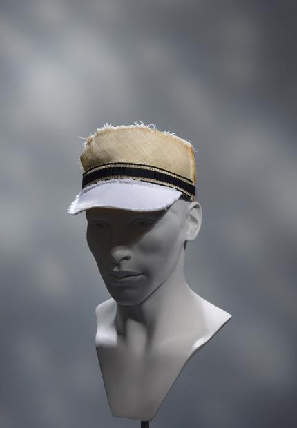 Stephen Jones Spring Summer 2016 Morning Flight