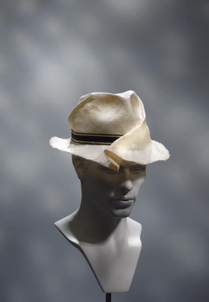 Stephen Jones Spring Summer 2016 Cricket Match