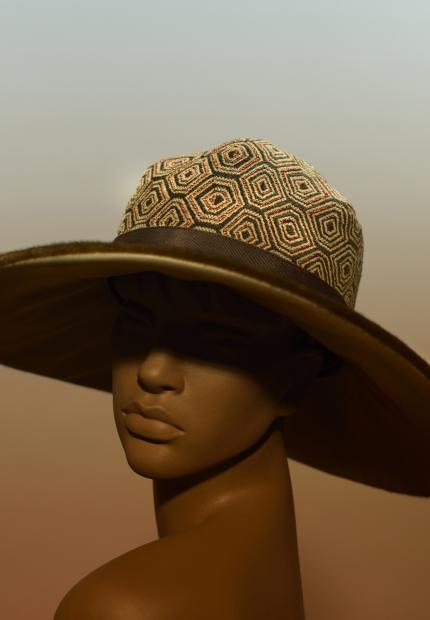 Stephen Jones Autumn Winter 2015 603 Chrysler