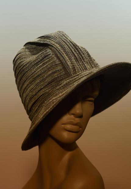 Stephen Jones Autumn Winter 2015 605 Truckin