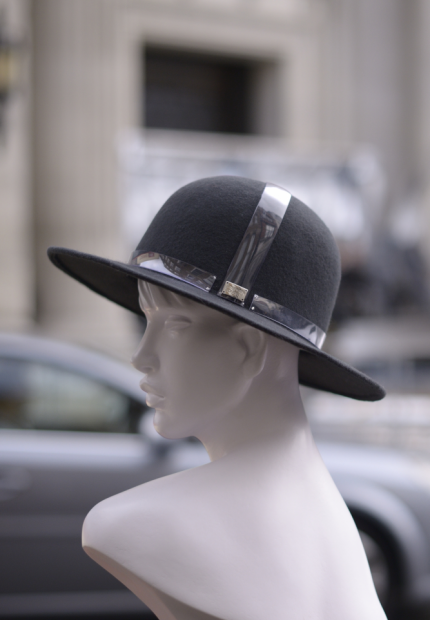 Stephen Jones Millinery Autumn Winter 2017 Emporio large brimmed bowler