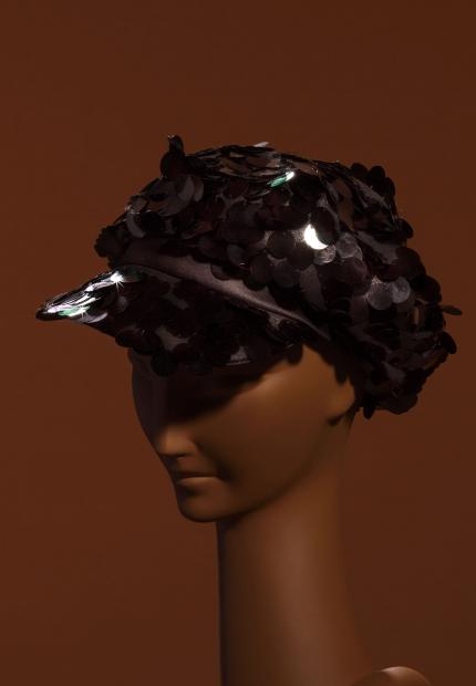 Sequins Motown cap Stephen Jones Millinery Autumn Winter 2018 Crowns