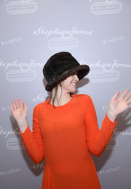 Stephen Jones Millinery Autumn Winter 2019 529 Scroll