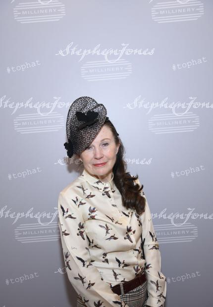 Stephen Jones Millinery Autumn Winter 2019 536 Analog