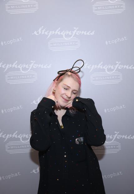 Stephen Jones Millinery Autumn Winter 2019 544 Forward