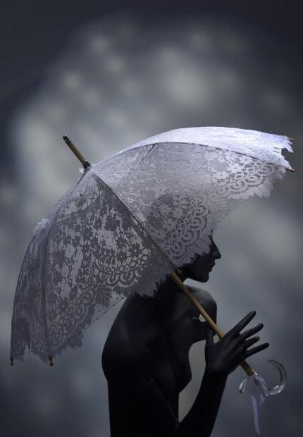 Stephen Jones Spring Summer 2016 Parasol P4 Country