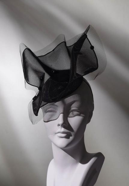 Stephen Jones Spring Summer 2017 Shade collection black netting tulle 