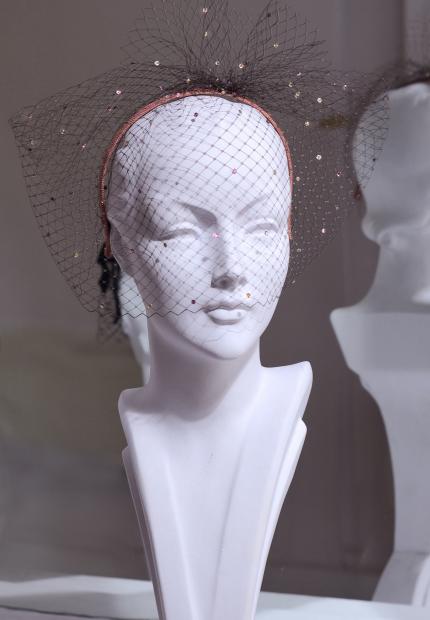 Stephen Jones Millinery Spring Summer 2018 Hats Beautiful rhinestone veil