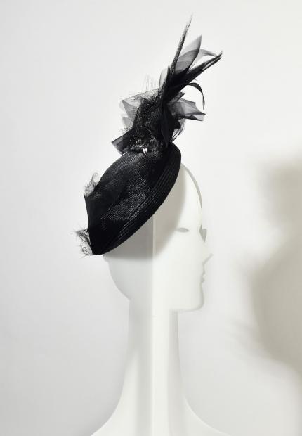 Stephen Jones Millinery Spring Summer 2020 A winged straw beret
