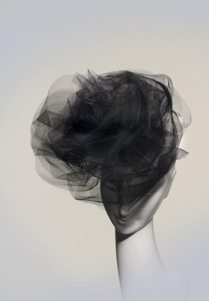 Stephen Jones Millinery Spring Summer 2019 Parfum Black A tulle rose mounted on satin