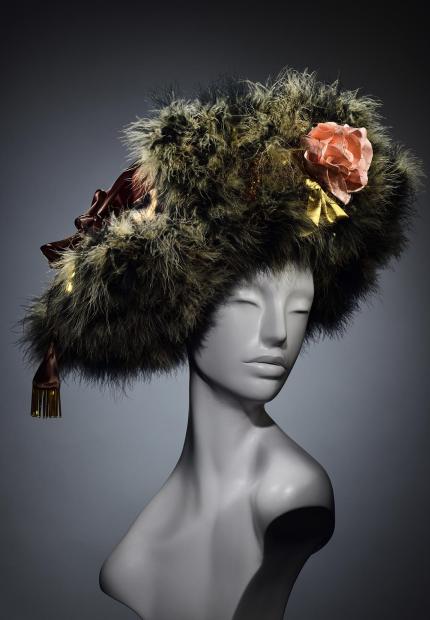 Stephen Jones Millinery Winter large hat