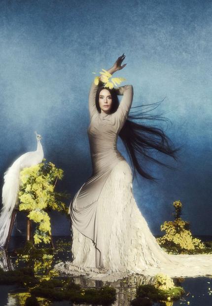 Stephen Jones Jessie Ware hat 